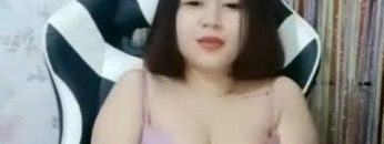 MamAH mUDA Tetek Besar colok Dildo