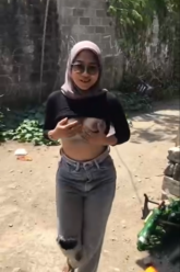 Nasia Memang Suka Dengan Yang Menantang Sepong Di Outdoor